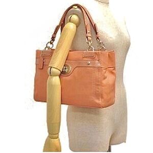 Coach Penelope Carryall F16532 Turnlock Leather